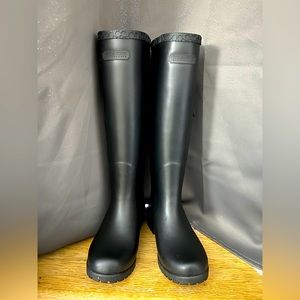 Coach pull on rain boots size 5